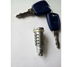 Серцевина (тилинка) дверного замка +ключі задні двері Fiat Doblo 71729482