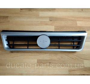 Решітка радіатора Fiat Ducato 132915801