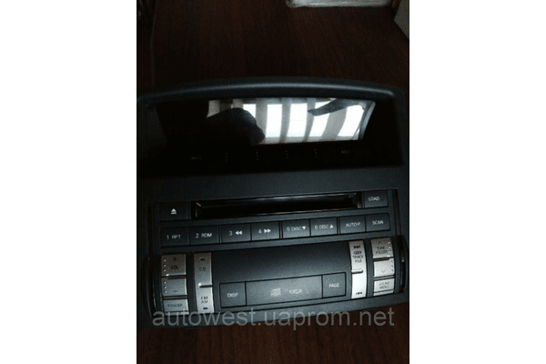Панель управління магнітолою Mitsubishi Pagero Wagon 4 8002A424XA - NaVolyni.com