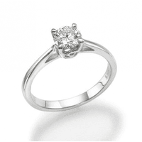 Класичний заручальний перстень з діамантом