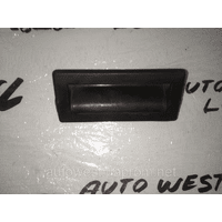 Кнопка відкривання багажника Skoda Octavia A7 2013-2020 5E5827566B