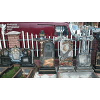 Надгробні памятники ціни Луцьк