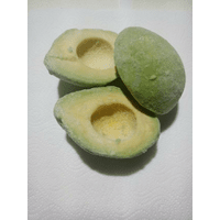 Авокадо половинкі