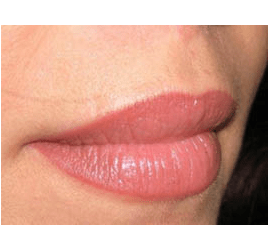 Корекція татуажу губ (контур з розтушовкою)