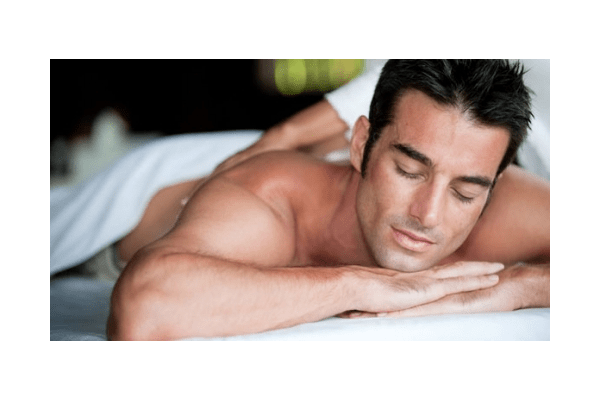 Лікувальний масаж спини - NaVolyni.com